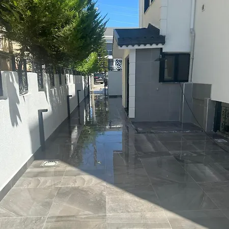 Sweet Apartment Side